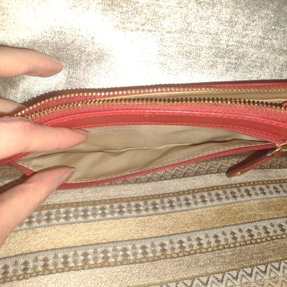 Michael Kors red wristlet/wallet - Picture 4 of 5